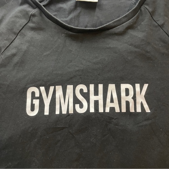 Gymshark T-Shirt - Picture 2 of 3